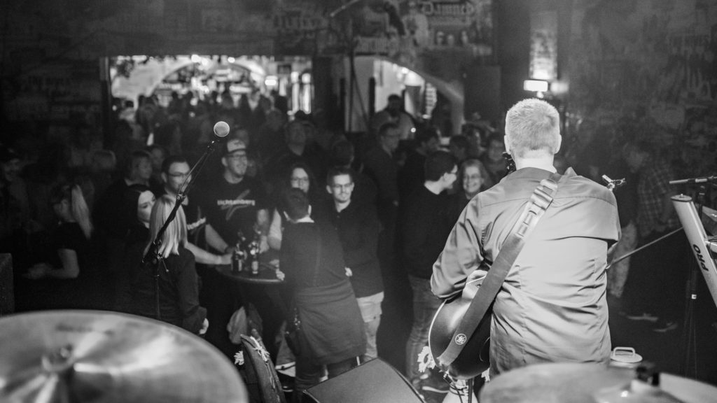 Single party weinheim
